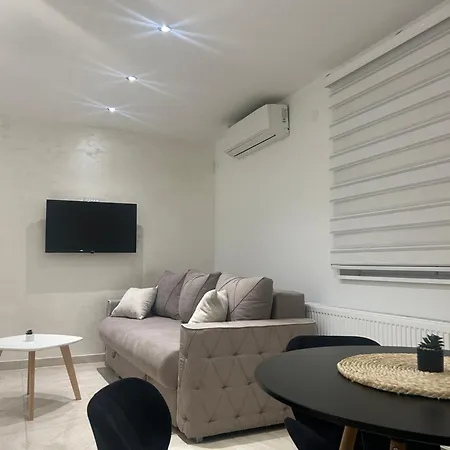 Cristal Lux Apartment *