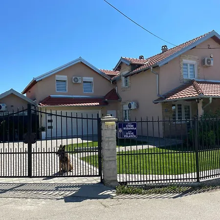 Apartment Cristal Lux Surcin